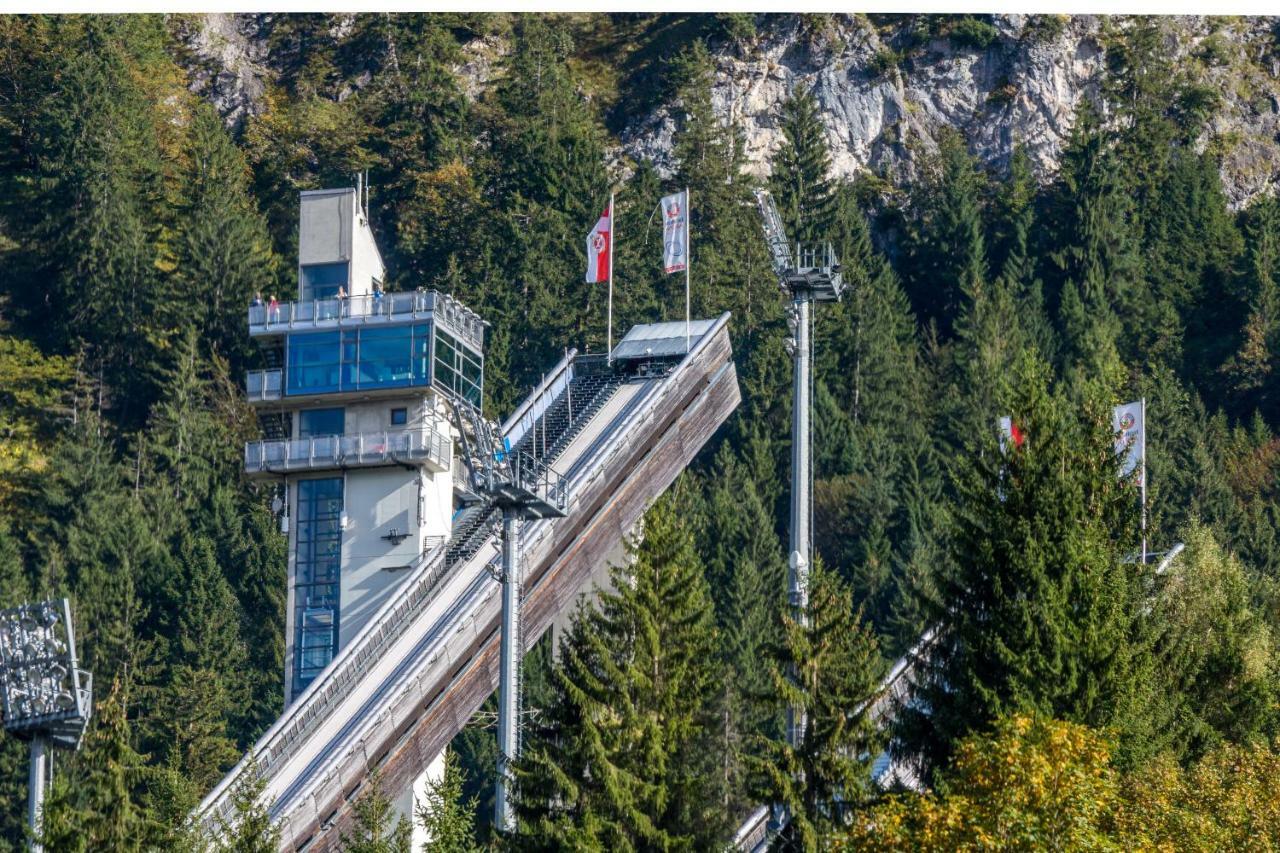 Hotel Zur glücklichen Kuh Oberstdorf Exterior foto